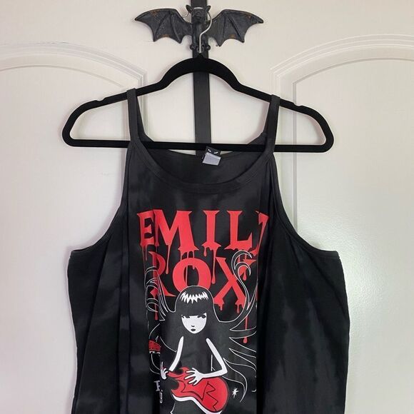 Torrid Emily The Strange Cold Shoulder Sweatshirt, lightweight size 3X NWT - Picture 5 of 16